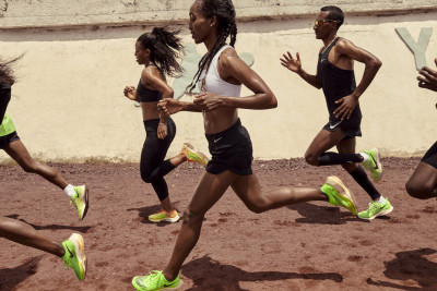 4 Sneakers Nike yang Bikin Lari Lo Lebih Kencang! thumbnail